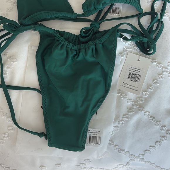 Green Bikini Set - Picture 4 of 4